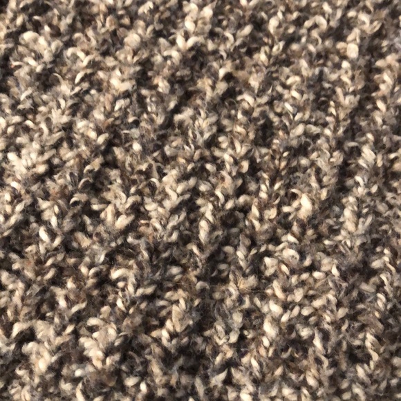 American Eagle Sweater - Picture 3 of 3